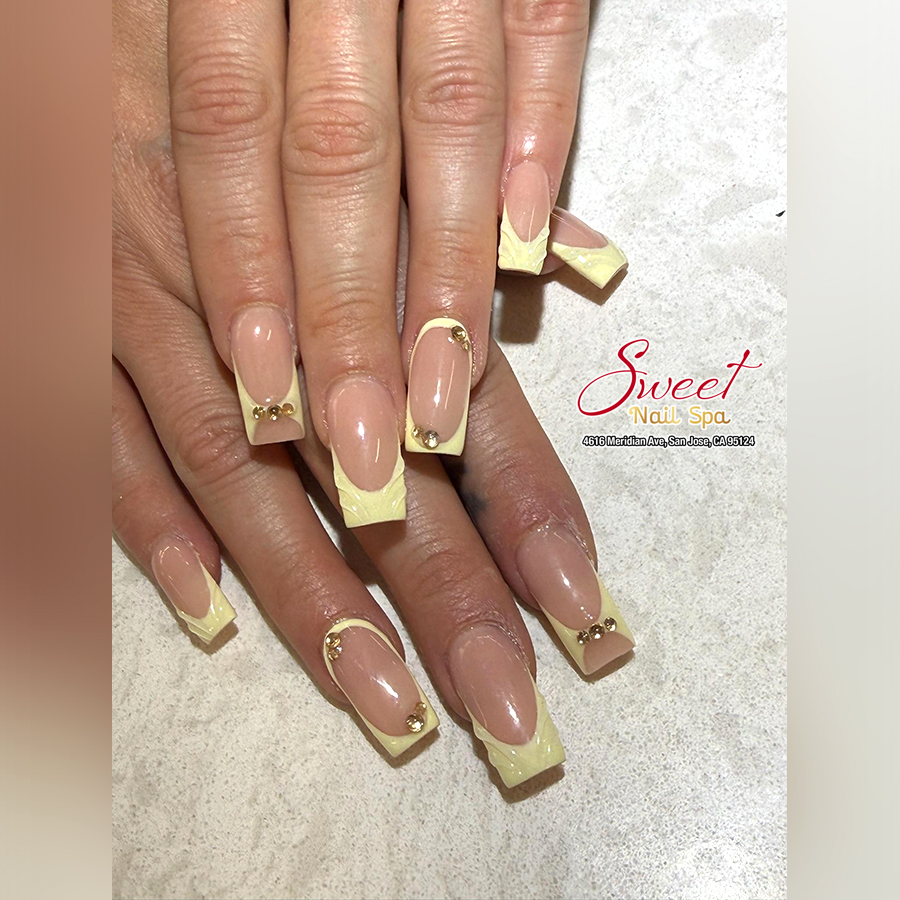 Apr 29 Sweet Nail Spa (1)